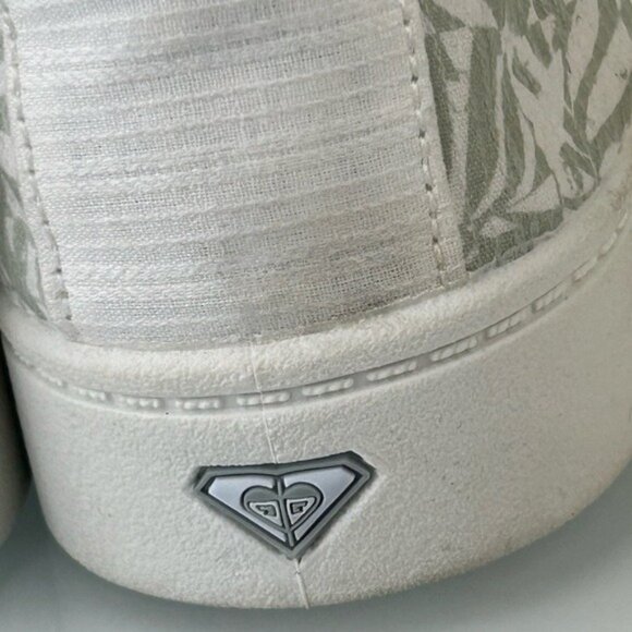 Women's Patterned Loafers - Picture 6 of 15